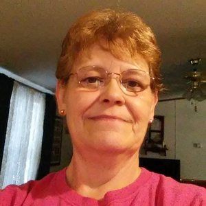 Meet your Posher, Lorraine